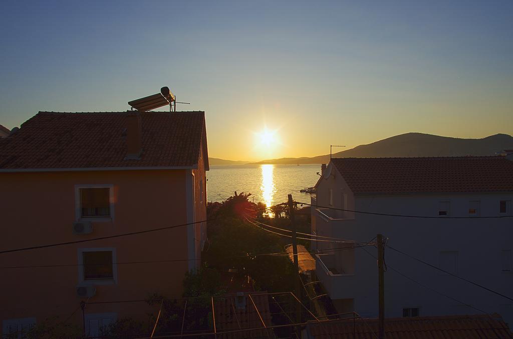 Besker Apartment Trogir Eksteriør billede